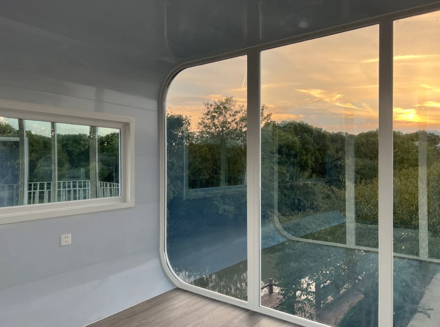 Foto Apple Cabin 34 — Doctor Haus catalogo modulari prefabbricati